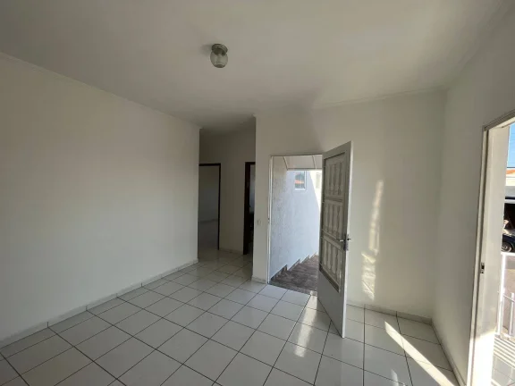 Imagem Linda casa de esquina no Jd. São Miguel