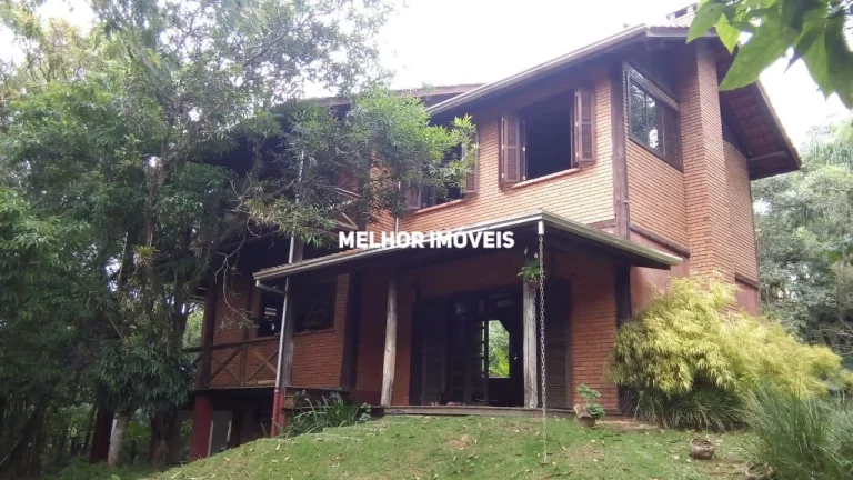 Imagem Casa á venda na Praia do Estaleiro em Balneário Camboriú