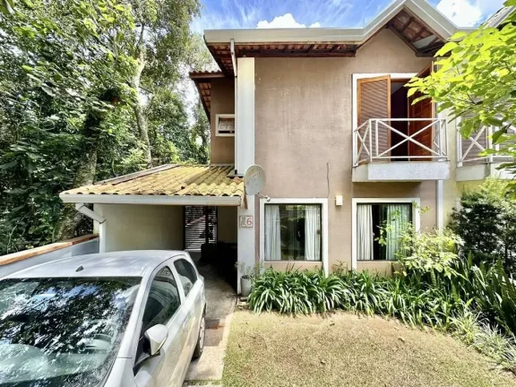 Imagem Cond. Vila Velha - 3 dorms / 1 sts, final de rua, muito verde!
