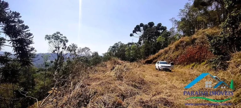 Imagem Terreno à venda no Bairro dos Venâncios, junto à Pedra do Barnabé
