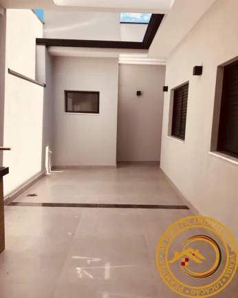 Imagem CASA RESIDENCIAL em SALTO - SP, LOTEAMENTO TERRAS DE SÃO PEDRO E SÃO PAULO