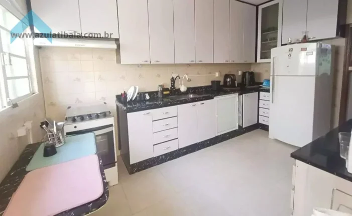 Imagem Casa à venda na Vila Santista  4 dormitórios em Atibaia