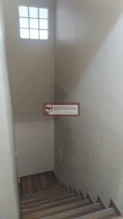 Imagem Vendo Oportunidade no parque do terceiro lago. Vendo casa em condomínio parque terceiro lago, terreno de 504m², 180m² de área útil, 2 Dormitirios, sacada, 2 salas, 2 Banheiros, 3 vagas de garagem, canil e poço artesiano, valor de SUPER Oportunidade. R$ 65