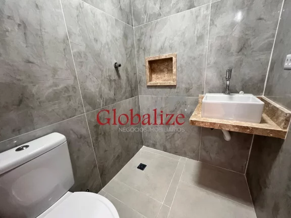 Imagem Casa sobreposta 3 dormitórios baixa com piscina no bairro do Embaré em Santos por R$1.390.000
