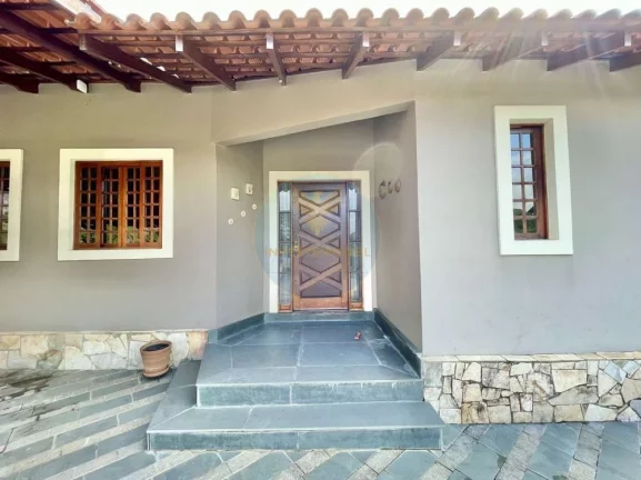 Imagem Casa em Condomínio a Venda no bairro Granja Viana - Carapicuíba, SP