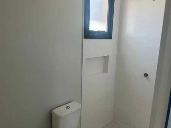 Imagem Imóvel à venda em Balneário Piçarras - Apartamento Novo com 3 suítes
