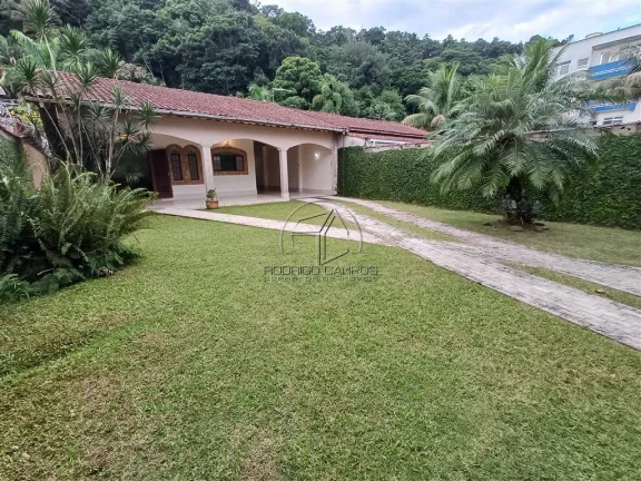 Imagem Espaçosa Casa Térrea 3 Quartos no Canto do Forte - Praia Grande