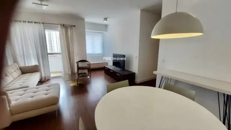 Imagem Apartamento à venda na Vila Nova Conceição em SP: 2 quartos, 1 suíte, 1 sala, 2 vagas de garagem!