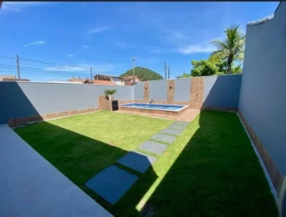 Imagem Casa para Venda em Mongaguá, Santa Eugênia, 3 dormitórios, 1 suíte, 1 banheiro, 2 vagas