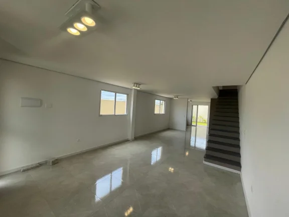 Imagem Casa de 3 Suítes, Bairro Nova Jaguari em Santana de Parnaíba