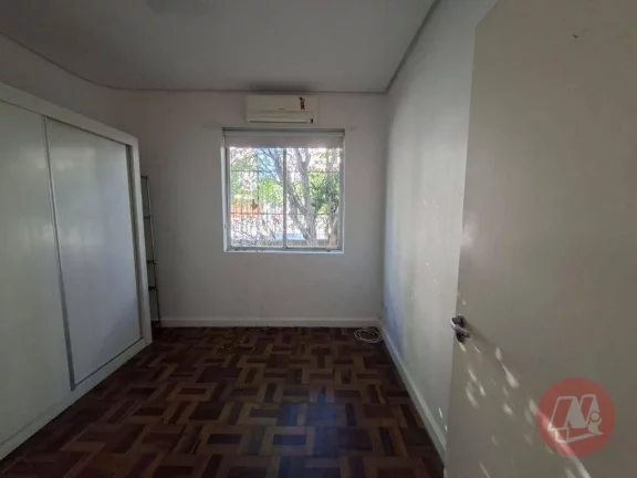 Imagem Casa com 2 dormitórios, 94 m² - venda por R$ 750.000,00 ou aluguel por R$ 4.860,00/mês - Rio Branco - Porto Alegre/RS