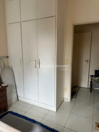 Imagem Apartamento espaçoso com 3 quartos, sendo 1 suíte com mini closet. Todos os dormitórios contam co...