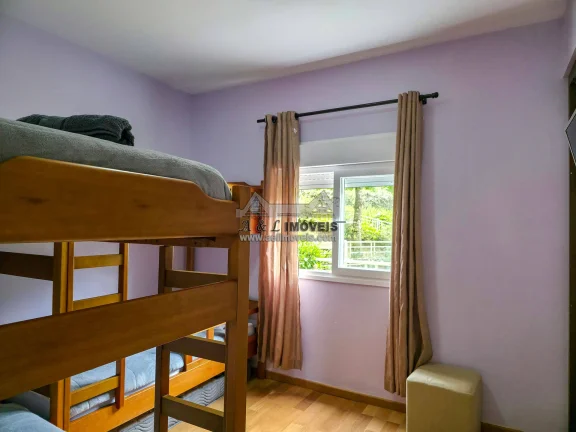 Imagem Apartamento 2 Dorms com Lareira e Vista para o Vale — Campos do Jordão