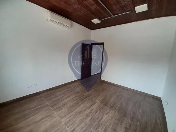 Imagem Casa para locação na Vila Romana, São Paulo-SP: 2 quartos, 2 salas, 1 banheiro, 1 vaga de garagem, 120m² de área.