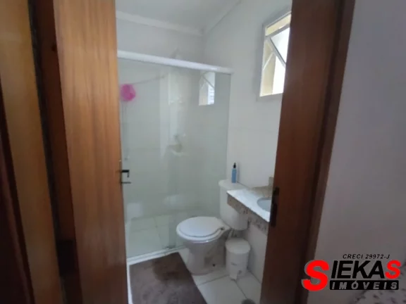 Imagem Imperdível casa à venda na Vila Ré, São Paulo-SP: 3 quartos, 1 suíte, 1 sala, 2 banheiros, 2 vagas, 70m²!