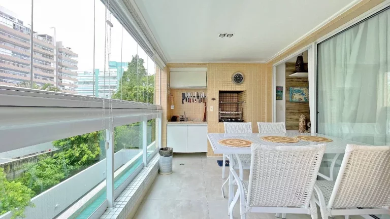 Imagem Apartamento com 3 dormitórios à venda, 95 m por R$ 2.500.000,00 - Riviera