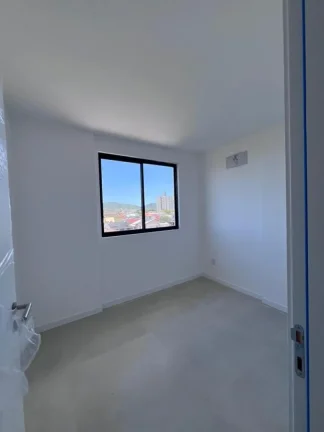 Imagem Apartamento com 2 dormitórios sendo 1 suíte na Praia de Armação em Penha a venda com Adriano Carpes Imóveis.