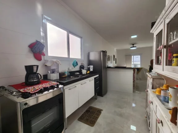Imagem CASA DE CONDOMÍNIO SEMI MOBILIADA - AVIAÇÃO - PRAIA GRANDE /SP