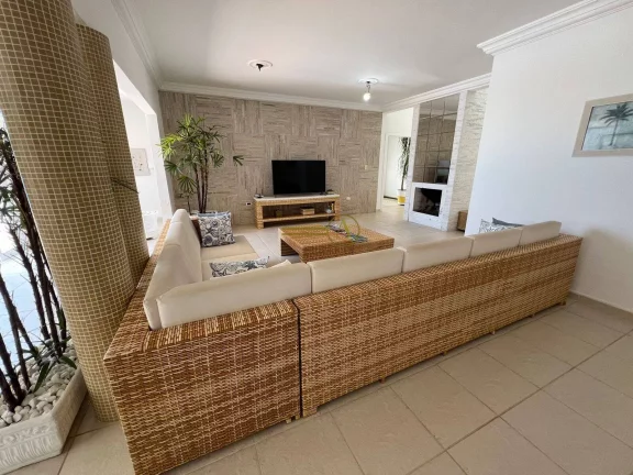Imagem Sobrado luxuoso de alto padrão à venda condomínio Bougainville frente praia