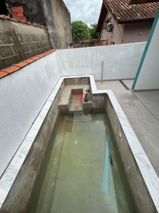 Imagem Linda casa de 2 quartos , com piscina, área gourmet,á venda em Itanhaém