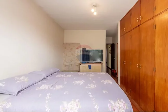 Imagem Casa a venda na Vila Marari 180m² 3 dormitórios 2 suítes, 4 Vagas Churrasqueira 5WC
