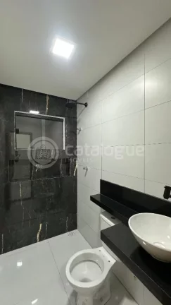 Imagem Casa padrão à venda no Vale do Sol, Parnamirim - Confira essa oportunidade!
