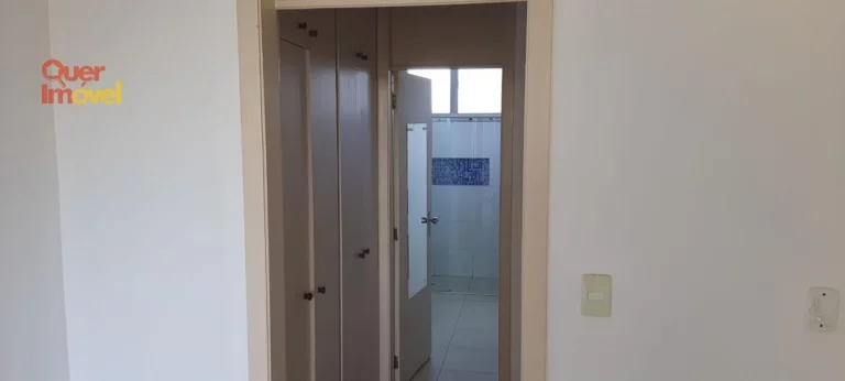 Imagem Magnífico apartamento à venda no coração de Ribeirão Preto-SP, Centro. 3 quartos, 1 suíte, 2 salas, 2 banheiros, 1 vaga. 216m². Quer Imóvel Negócios Imobiliários.