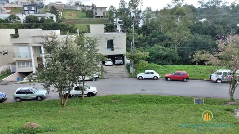 Imagem Ótimo terreno em aclive com 700m2 no condominio Reserva Vale Verde