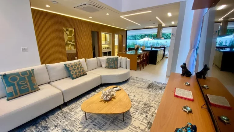 Imagem Casa de luxo à venda na Riviera de Bertioga-SP: 7 quartos, 7 suítes, 8 banheiros, 4 vagas de garagem!