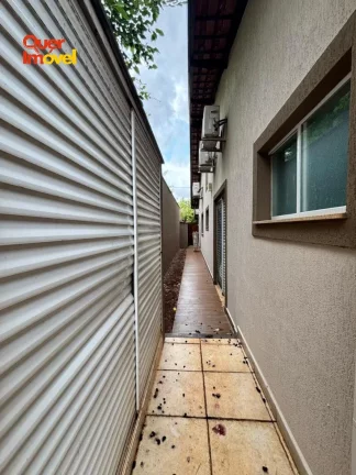Imagem Casa em Condomínio à Venda em Ribeirão Preto-SP, 3 Quartos, 1 Suíte, 2 Salas, 3 Banheiros, 2 Vagas, 144,20 m².