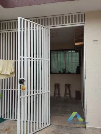 Imagem SANTO ANDRÉ CASA 145M², com Edicula, espaço gourmet com churrasqueira ótima localização e valor !!!
