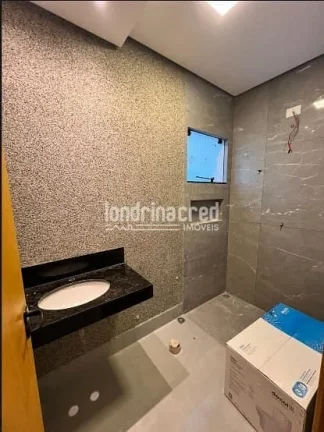 Imagem Casa Geminada no Residencial José Bastos com 152m², 108m² úteis, 3 dormitórios (1 suíte), banheiro social e 2 vagas de garagem