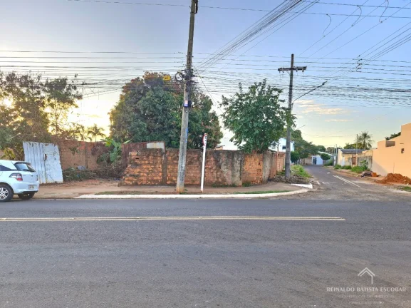 Imagem Terreno de esquina 389 m² na Avenida Júlio de Castilho