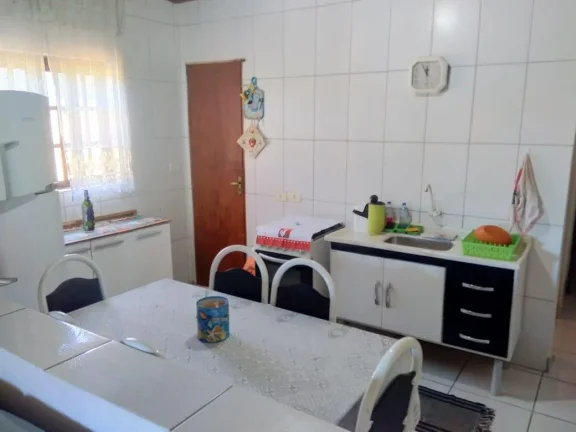 Imagem Casa para Venda em Itanhaém, Jardim Jamaica, 1 dormitório, 1 suíte, 1 banheiro, 3 vagas