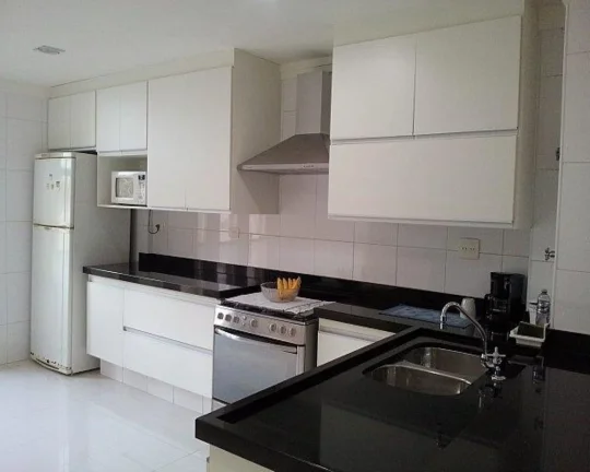 Imagem Apartamento à venda no Guarujá na Praia de Pitangueiras