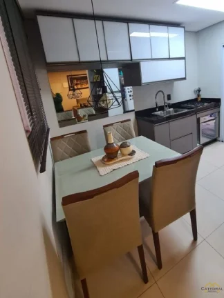 Imagem Sobrado com 3 dormitórios à Venda por R$ 565.000,00 - Parque Almerinda Chaves - Jundiaí/SP