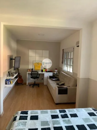 Imagem Casa à venda no São Lourenço em Curitiba