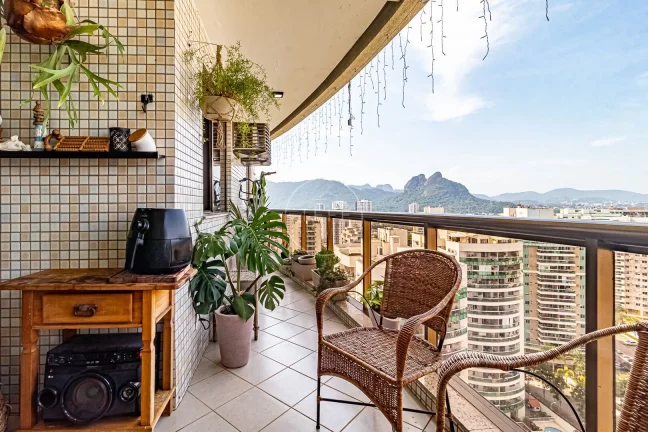 Imagem TEFÉ IMÓVEIS RIO oferece aos seus clientes apartamento de 3 DORMITÓRIOS no Condomínio Barra Quality