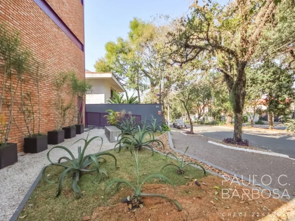 Imagem Alto de Pinheiros Locação - 950m² a.c. - 3 Pavimentos + subsolo - 16 Vagas