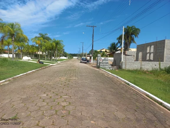 Imagem Vende-se Terreno Com 1075 m² Em Condomínio Fechado De Peruíbe