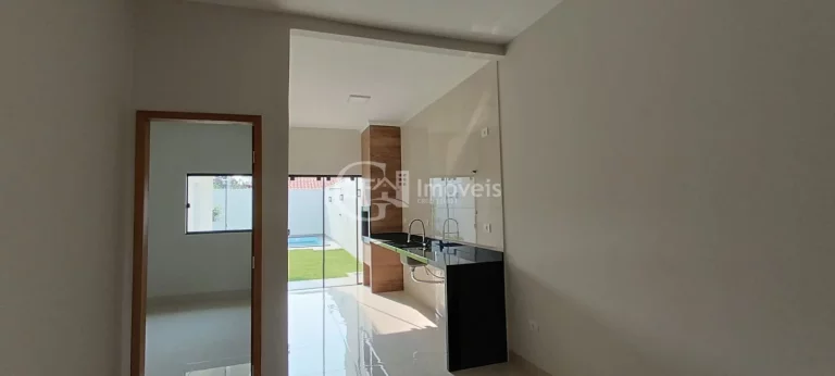 Imagem Imperdível! Casa à venda em Campo Grande-MS, Vila Palmira - 3 quartos, 1 suíte, 1 vaga, 105m²