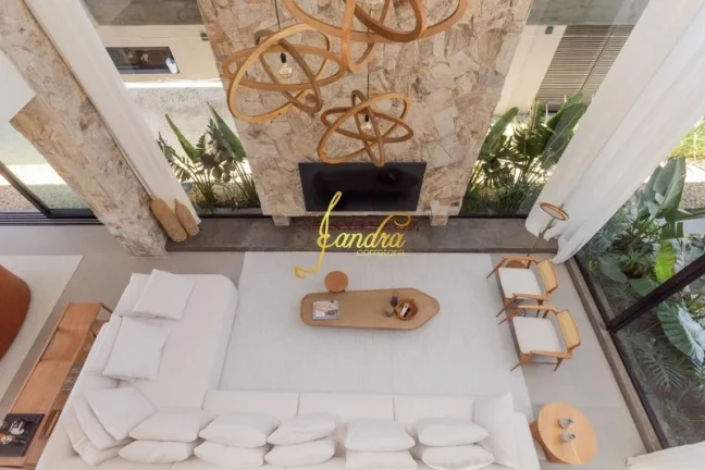 Imagem Sobrado no Sense, mobiliado e decorado com piscina de 28m2