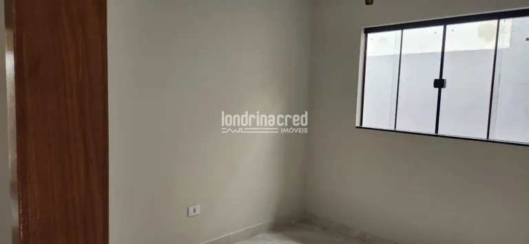 Imagem Casa no Colúmbia com 84m², 3 quartos (1 suíte), sala ampla, cozinha espaçosa, garagem para 2 camionetas e potencial de aproveitamento do subsolo.