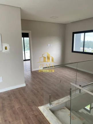 Imagem Sobrado em Condomínio,03 Sts (01 master),306m2 Constr.,Piscina,Alto Padrão