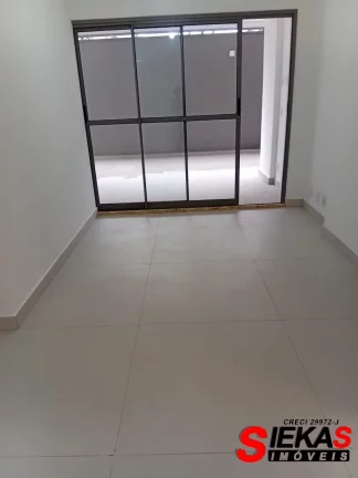 Imagem Apartamento de luxo para locação no Tatuapé, São Paulo-SP: 3 quartos, 2 suítes, 2 vagas de garagem e 140m² de área.