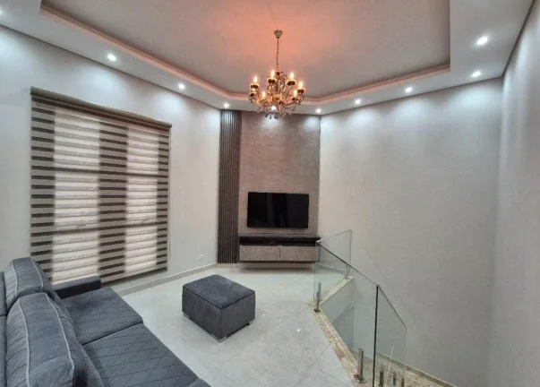 Imagem Imperdível oportunidade de adquirir casa de luxo em Votorantim-SP, no Alphaville Nova Esplanada 3, com 4 quartos, 3 suítes, 4 vagas de garagem e 204,10 m² de área.