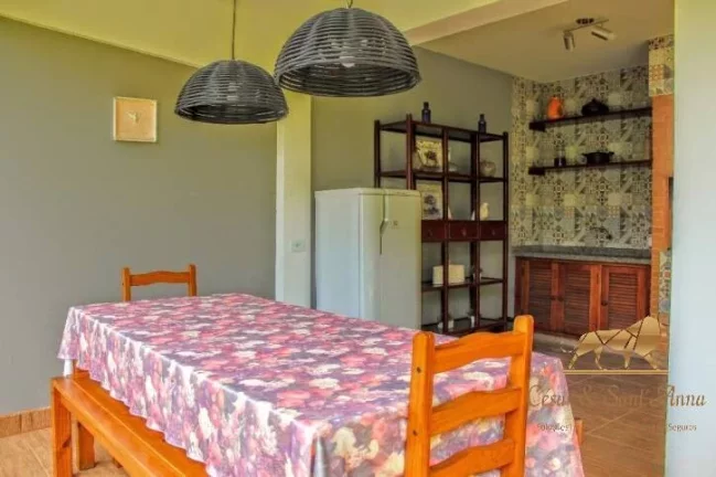 Imagem Casa no centrinho do Capivari para locação por temporada