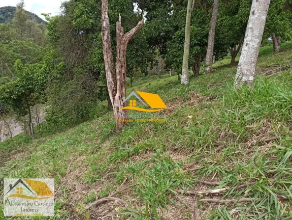 Imagem Terreno de 450 mts² em Amparo