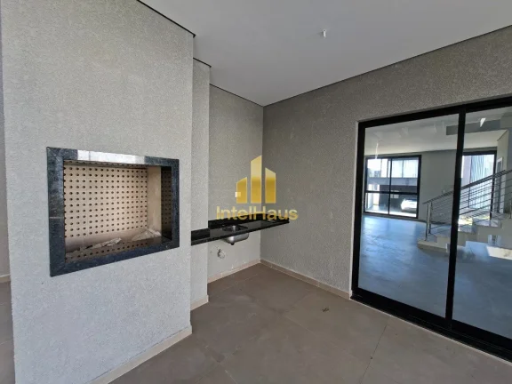 Imagem Apresentamos este sobrado recém-construído no Residencial Alto Boulevard, com arquitetura contempo...