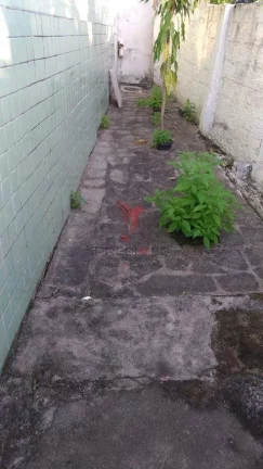 Imagem Casa solta com 3 Quartos, terraço , garagem para 3 Carros , no Bairro do Cristo Redentor